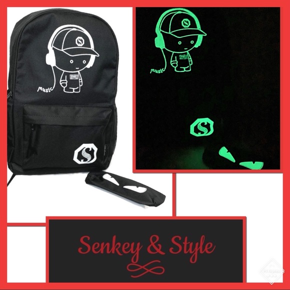 SenKey Other - NWOT SenKey Luminous USB Charge Laptop Backpack